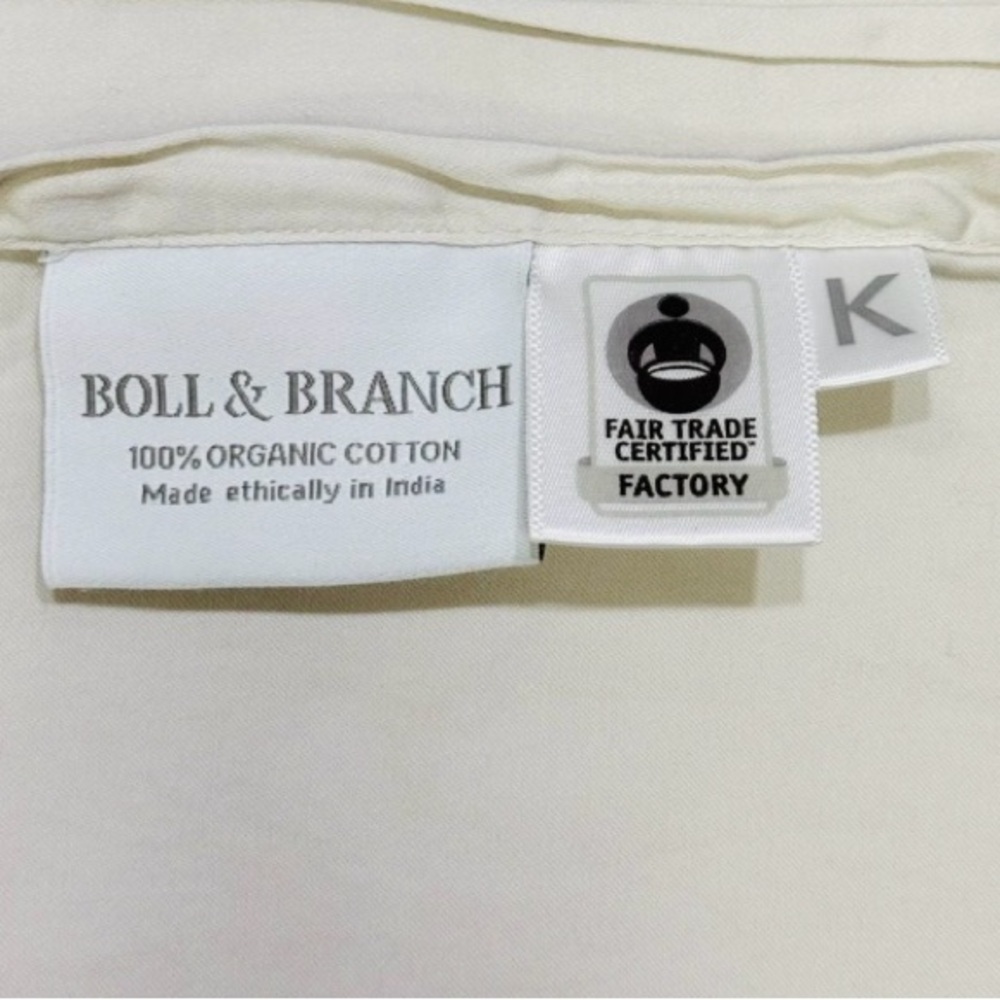 Boll & Branch 100% Organic Cotton King flat Sheet - white with white stripes